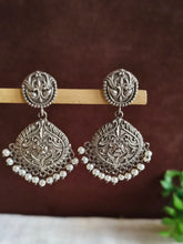 Fancy Oxidised Pearl Motif Women’s Earrings | Sarichka