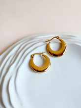 Anti-Tarnish Gold Contemporary Hoop Earrings | Sarichka
