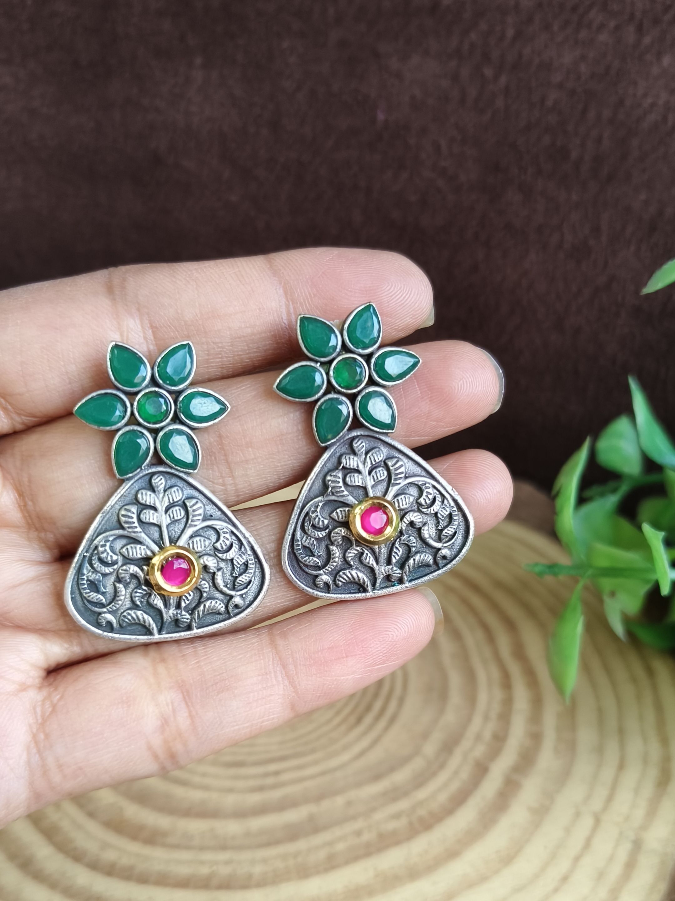 Stylish Antique Silver Oxidized Stud Earrings with Kundan Work | Sarichka