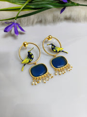 Golden Dangler Earrings 