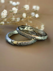 Oxidised Bangle Set
