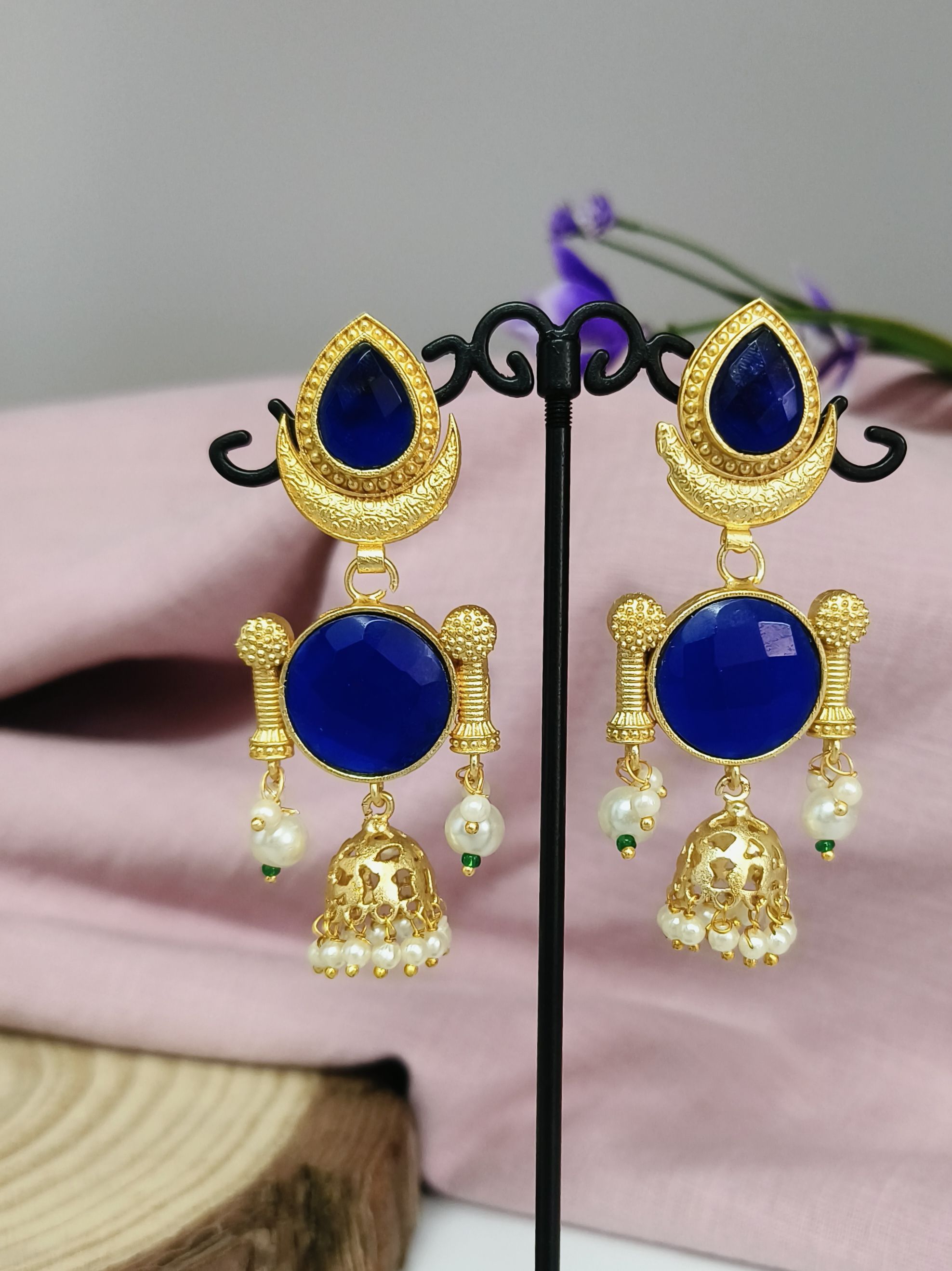 Golden Dangler Earrings 