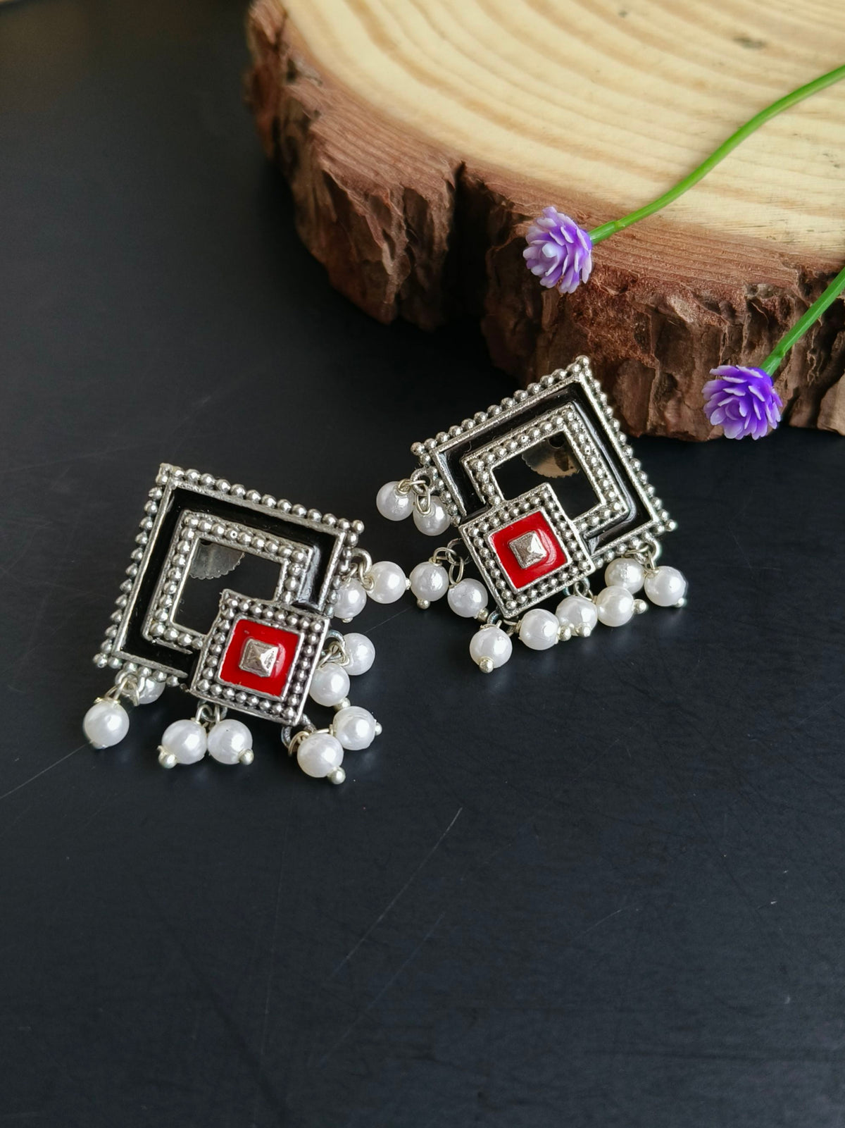 Oxidised Studs 