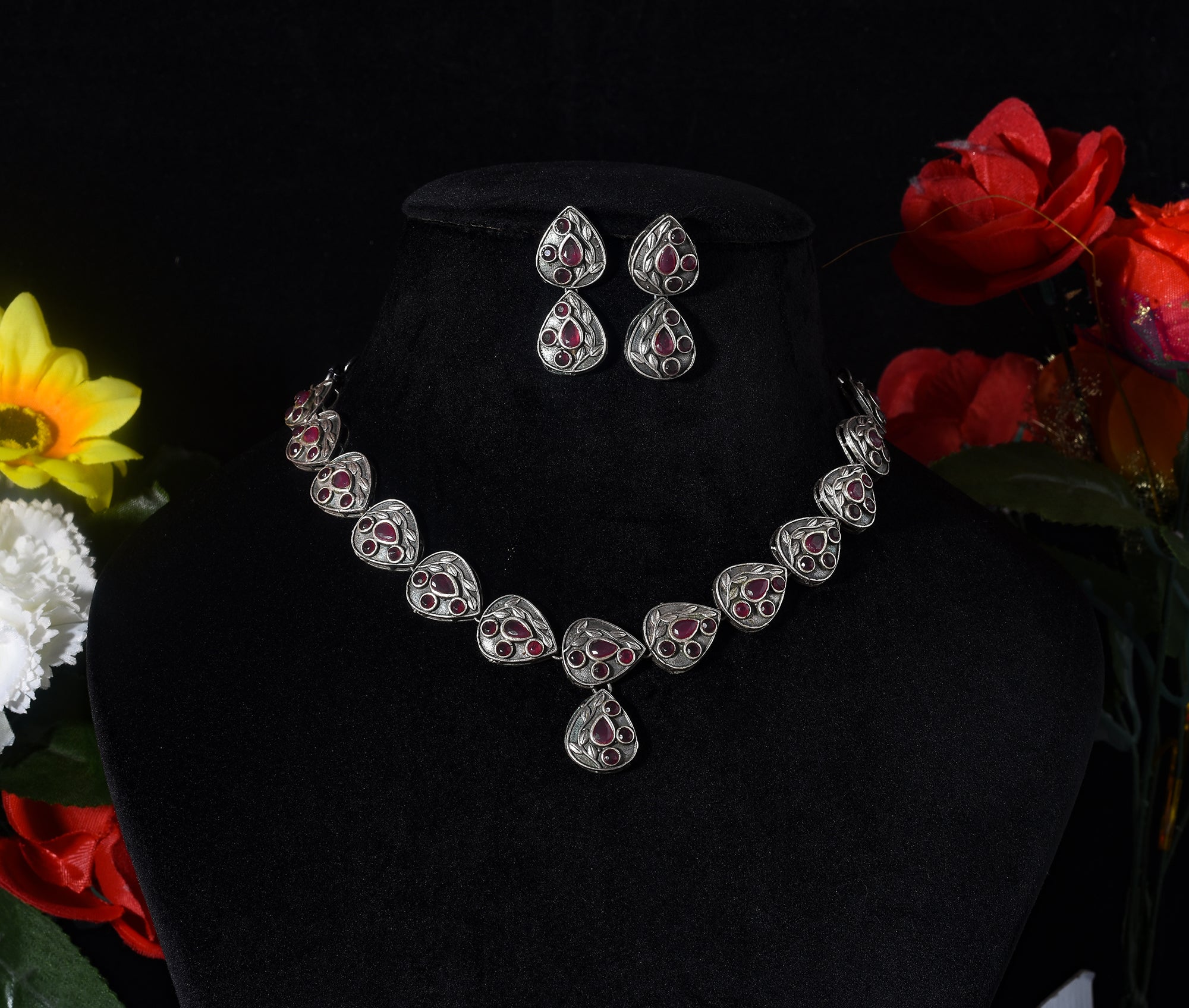AD red necklace set 