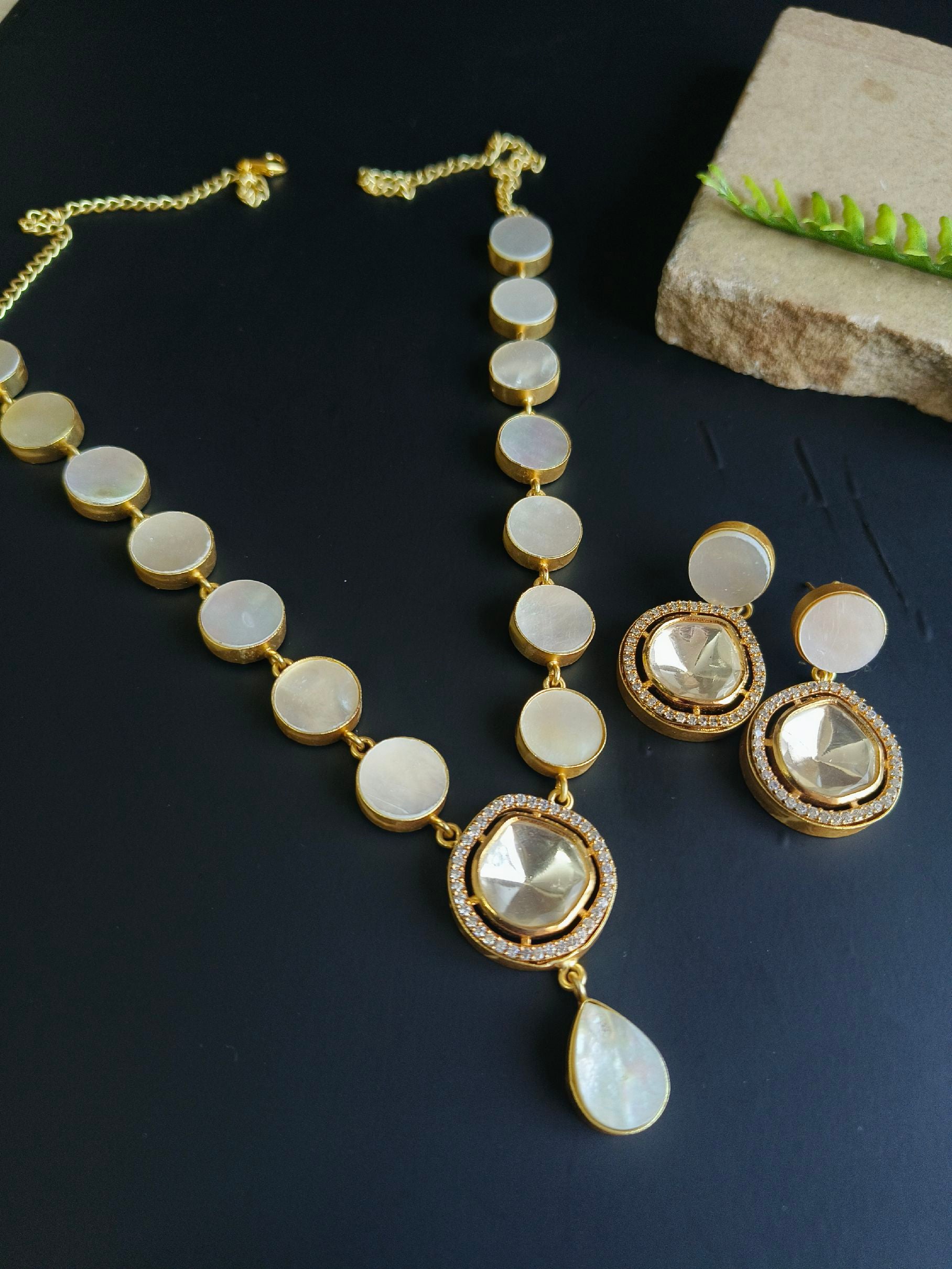 Stone Necklace Set