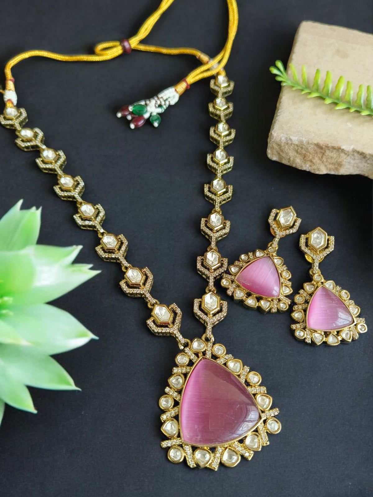 Kundan Necklace Set