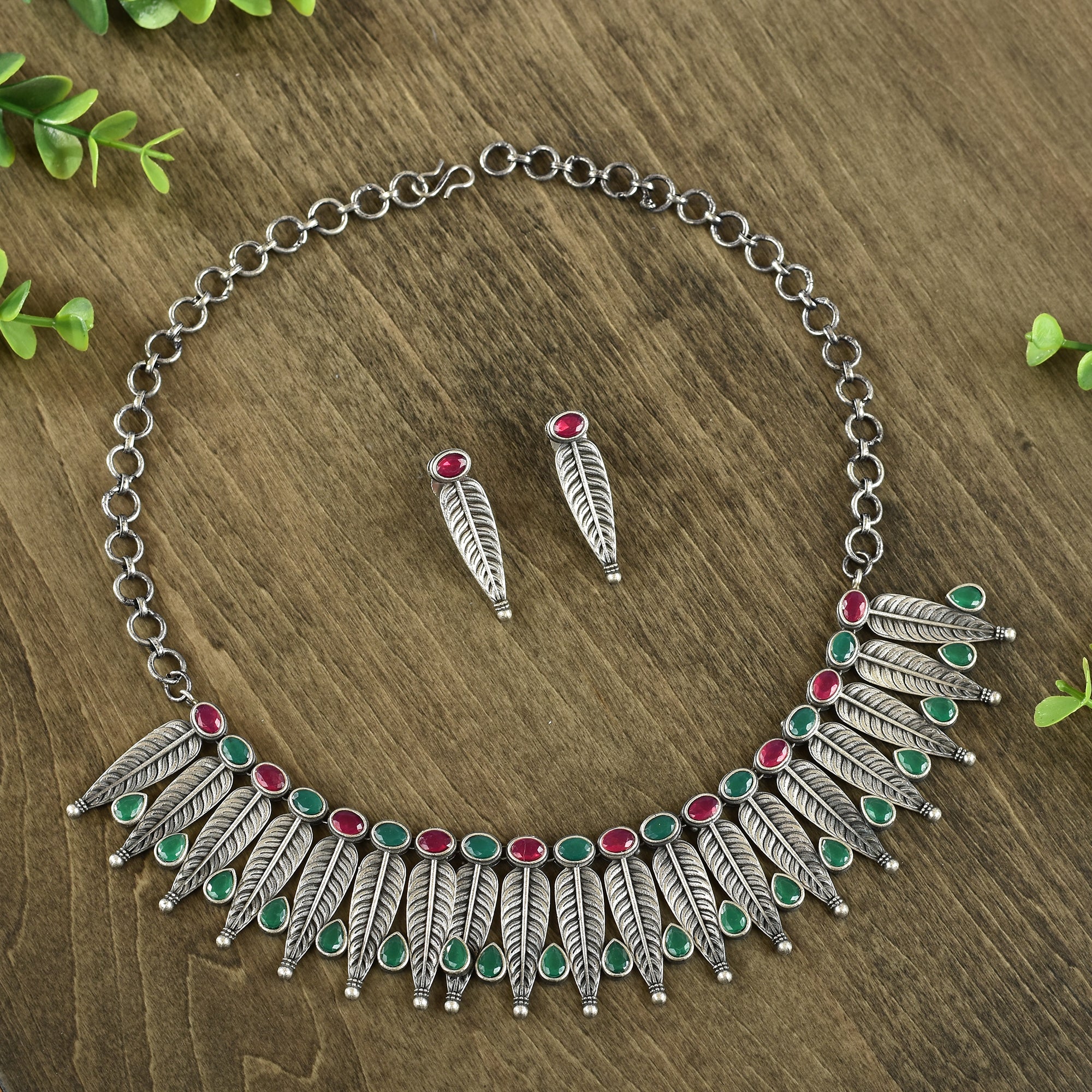 oxidised red green adjustable necklace set