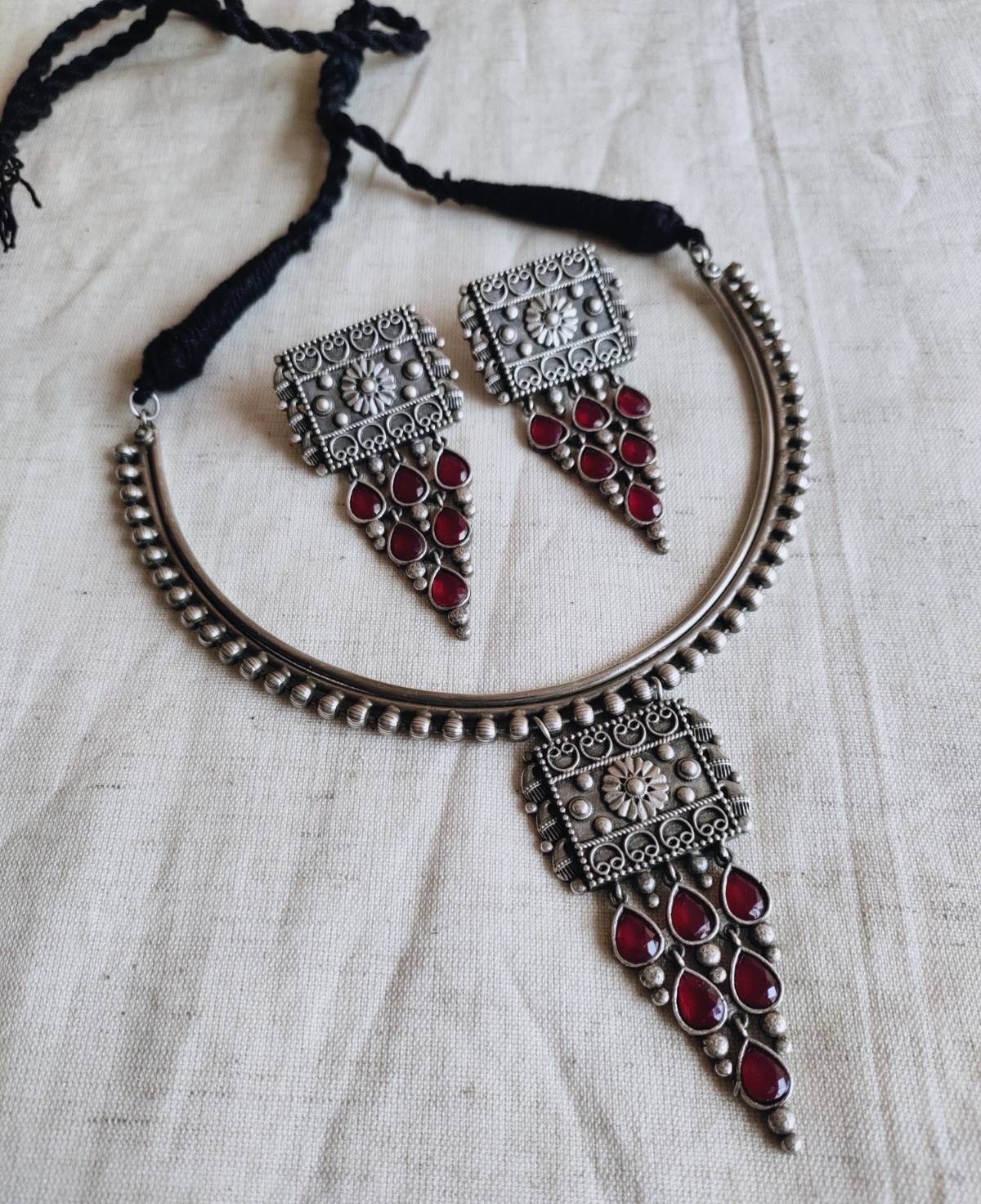 925 Silver Plated Hasli Necklace with Danglers | Sarichka Fashion