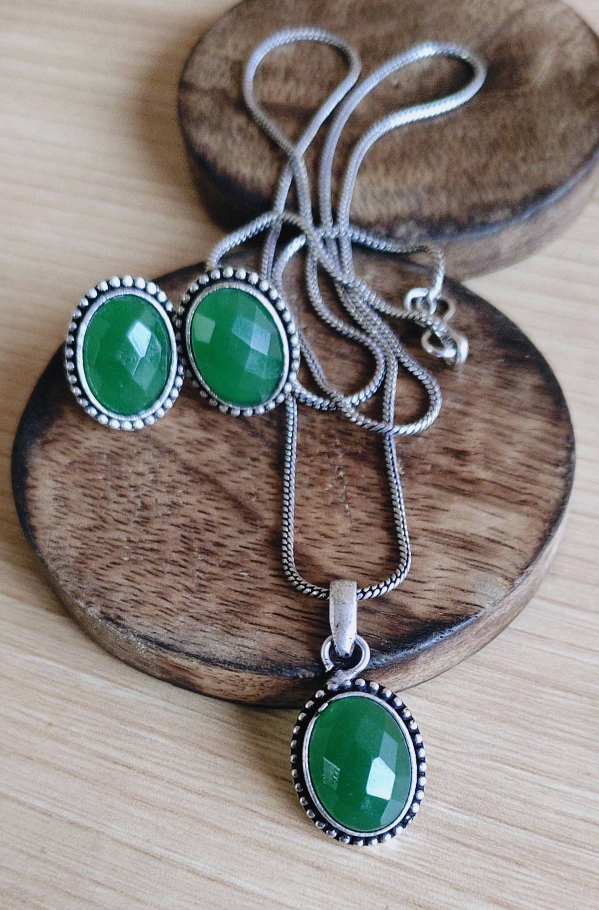 Green Onyx Oxidized chain Pendant Set | Sarichka