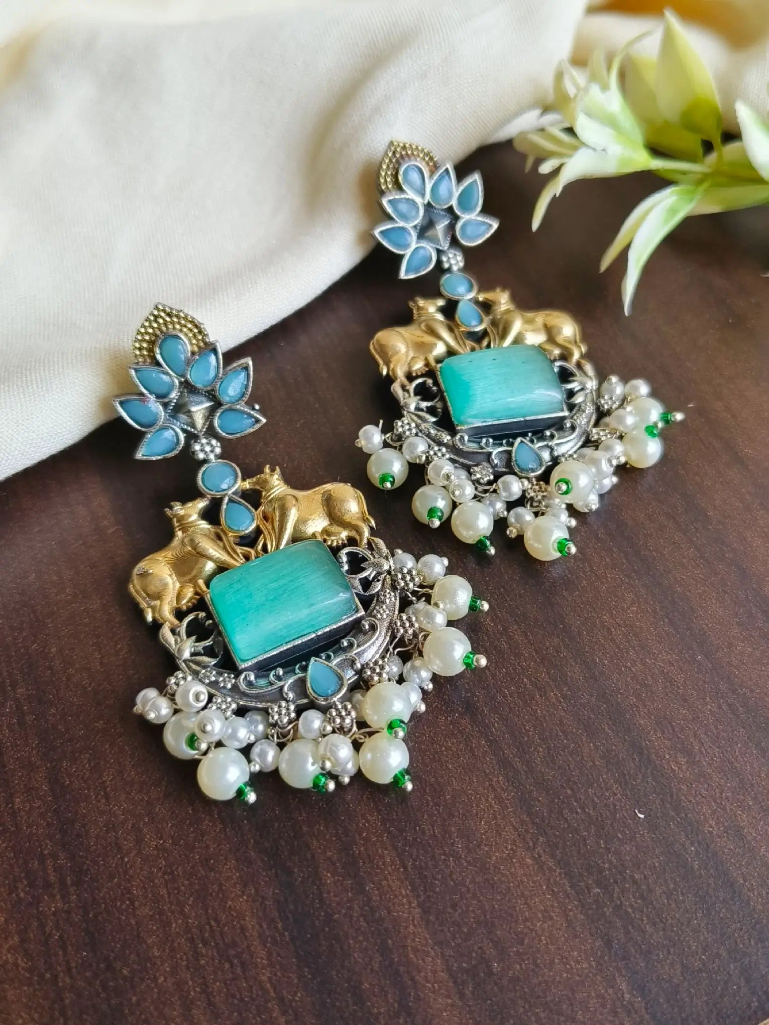 Two-Tone Nandi Dangler Earrings with Monalisa & Pearl Drops | Sarichka