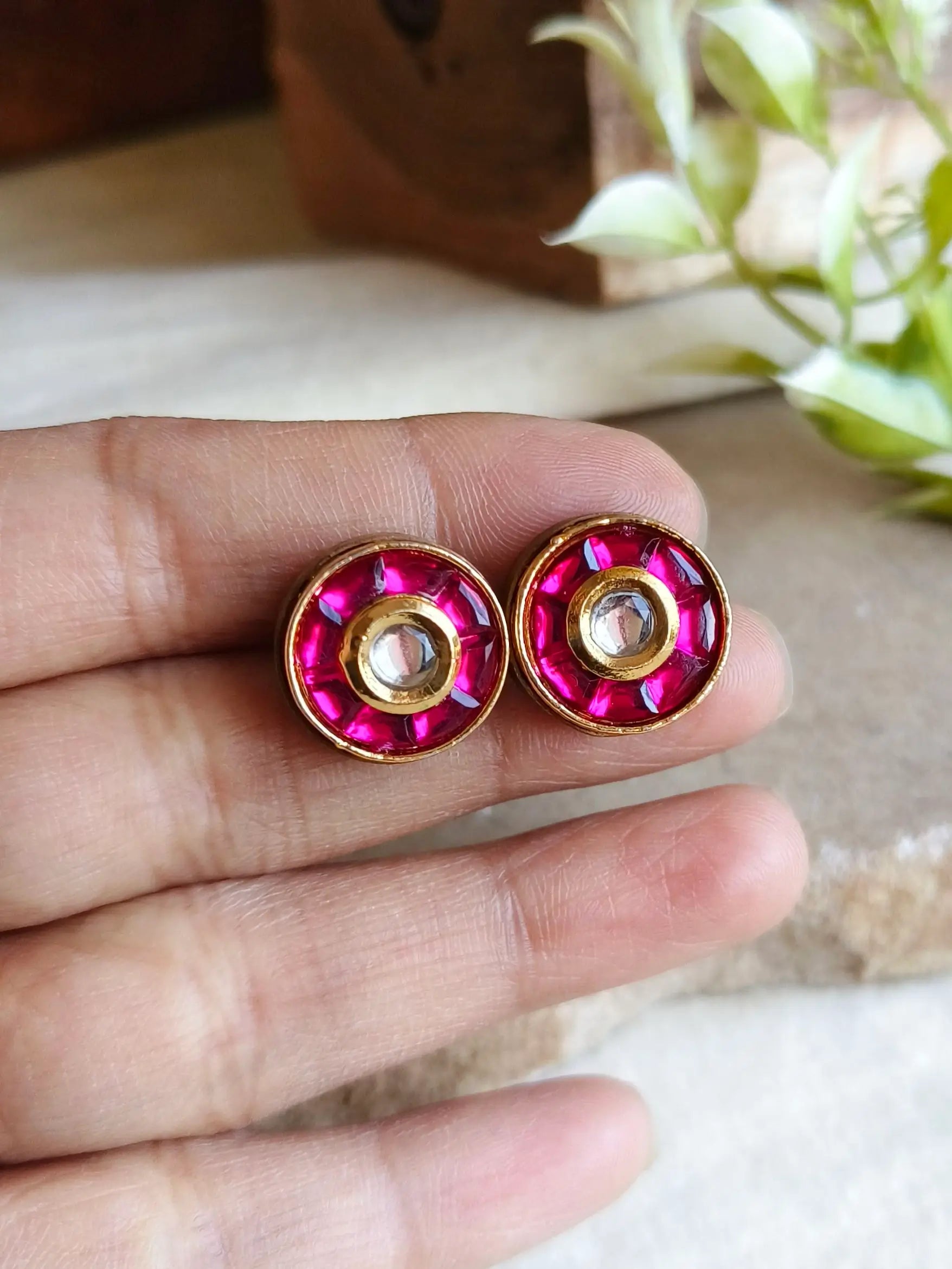 Elegant Gold-Plated Kundan Stud Earrings for Daily Wear | Sarichka