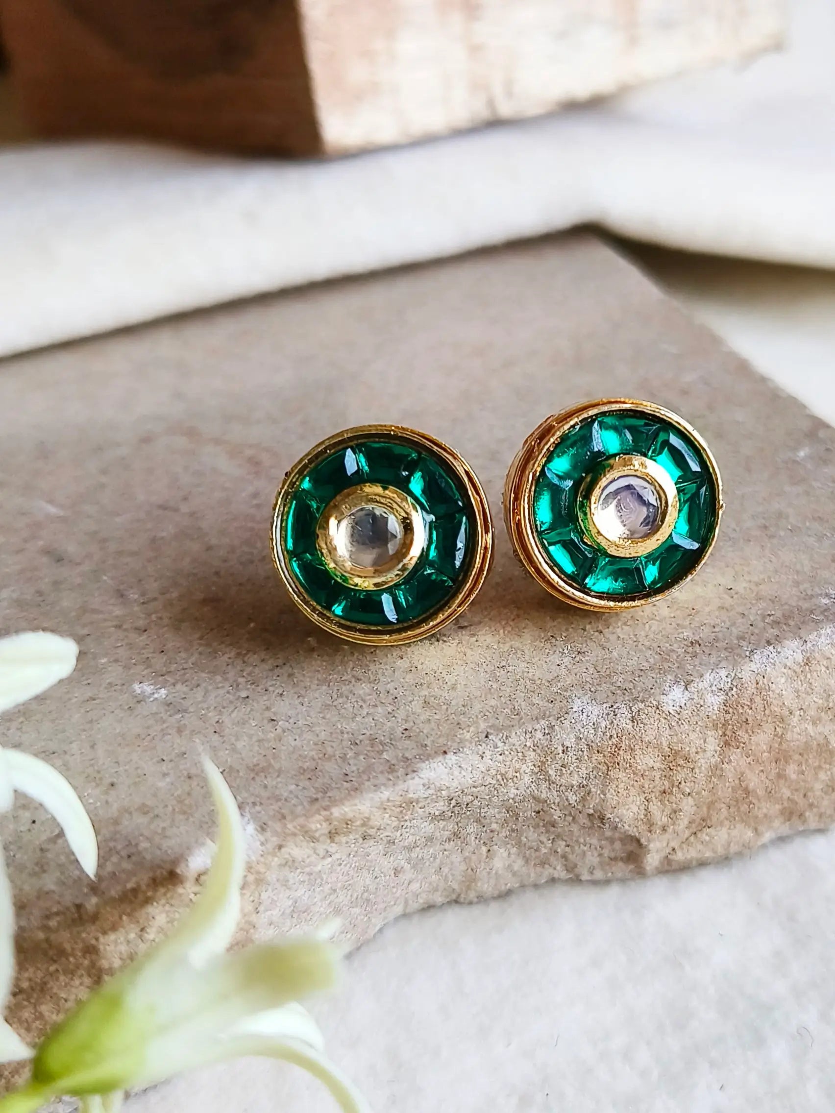 Elegant Gold-Plated Kundan Stud Earrings for Daily Wear | Sarichka