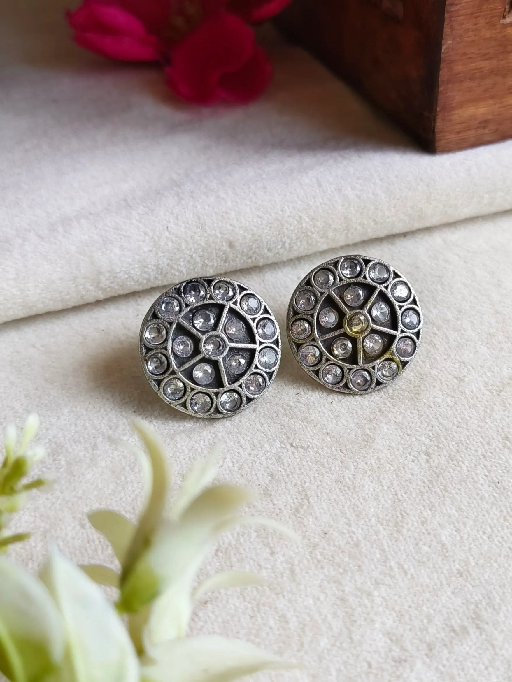 Elegant Oxidized Silver Stud Earrings – Daily Chic Look | Sarichka