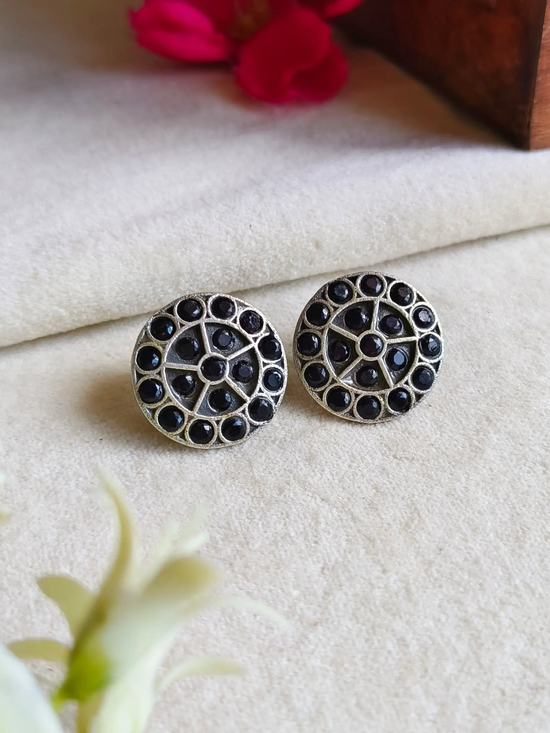 Elegant Oxidized Silver Stud Earrings – Daily Chic Look | Sarichka