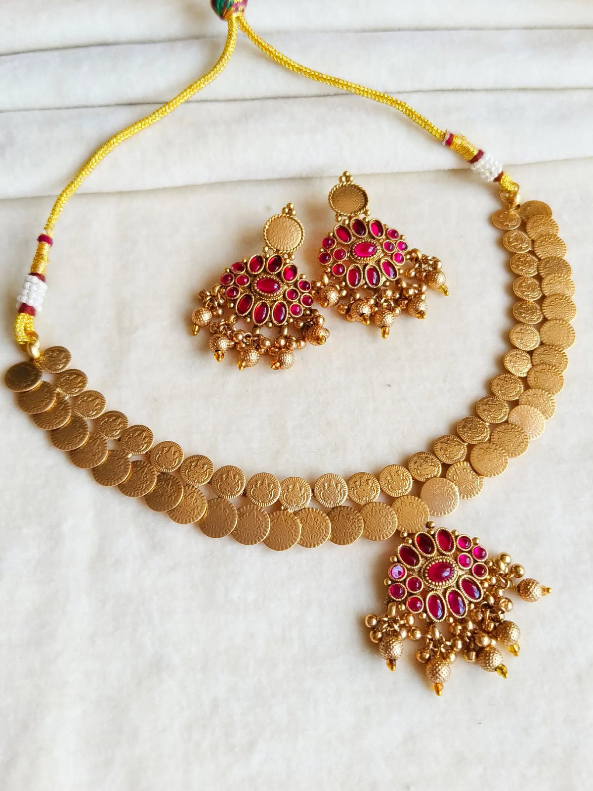 South Indian Antique Gold-Plated Temple Necklace Set for Elegance | Sarichka