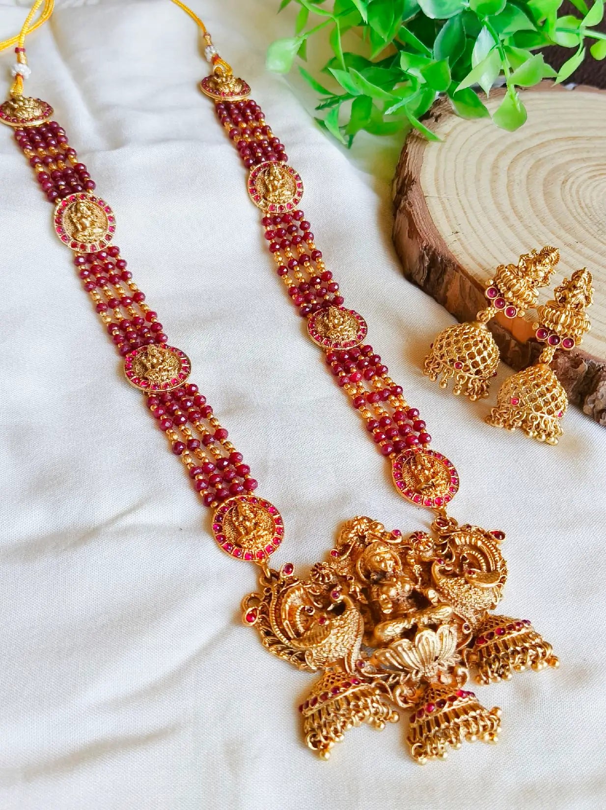 Royal Temple Necklace Set for Party Glam | Sarichka