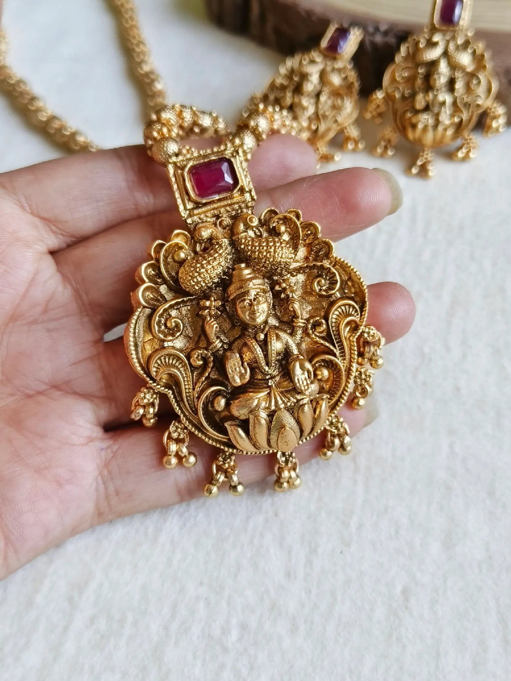 South Indian Gold-Plated Pendant Set | Sarichka