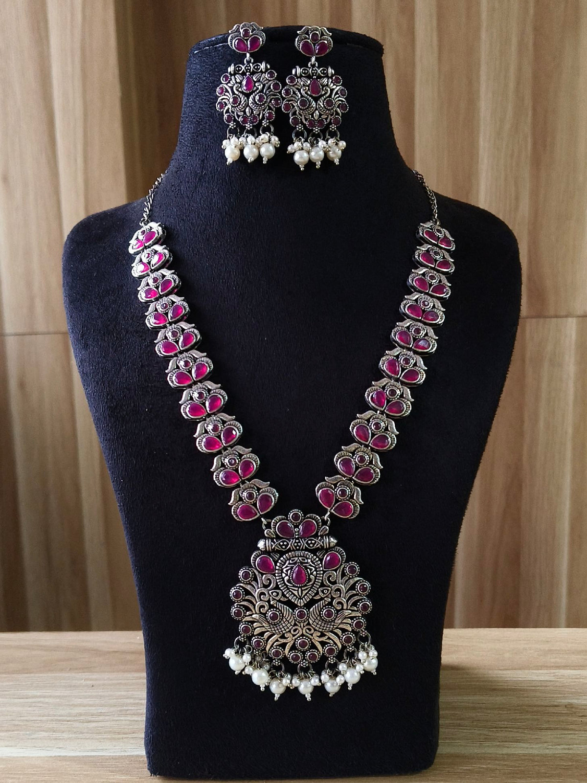 Traditional Silver Replica Pearl Drop Necklace | Sarichka