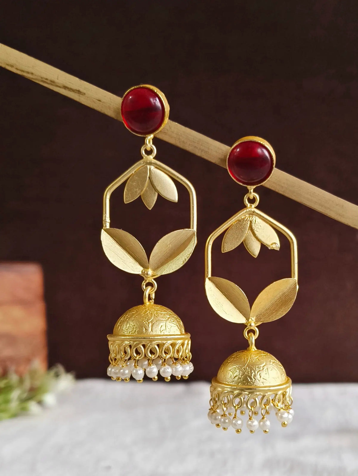 Golden Leaf Pearl Drop Jhumka Earring | Sarichka