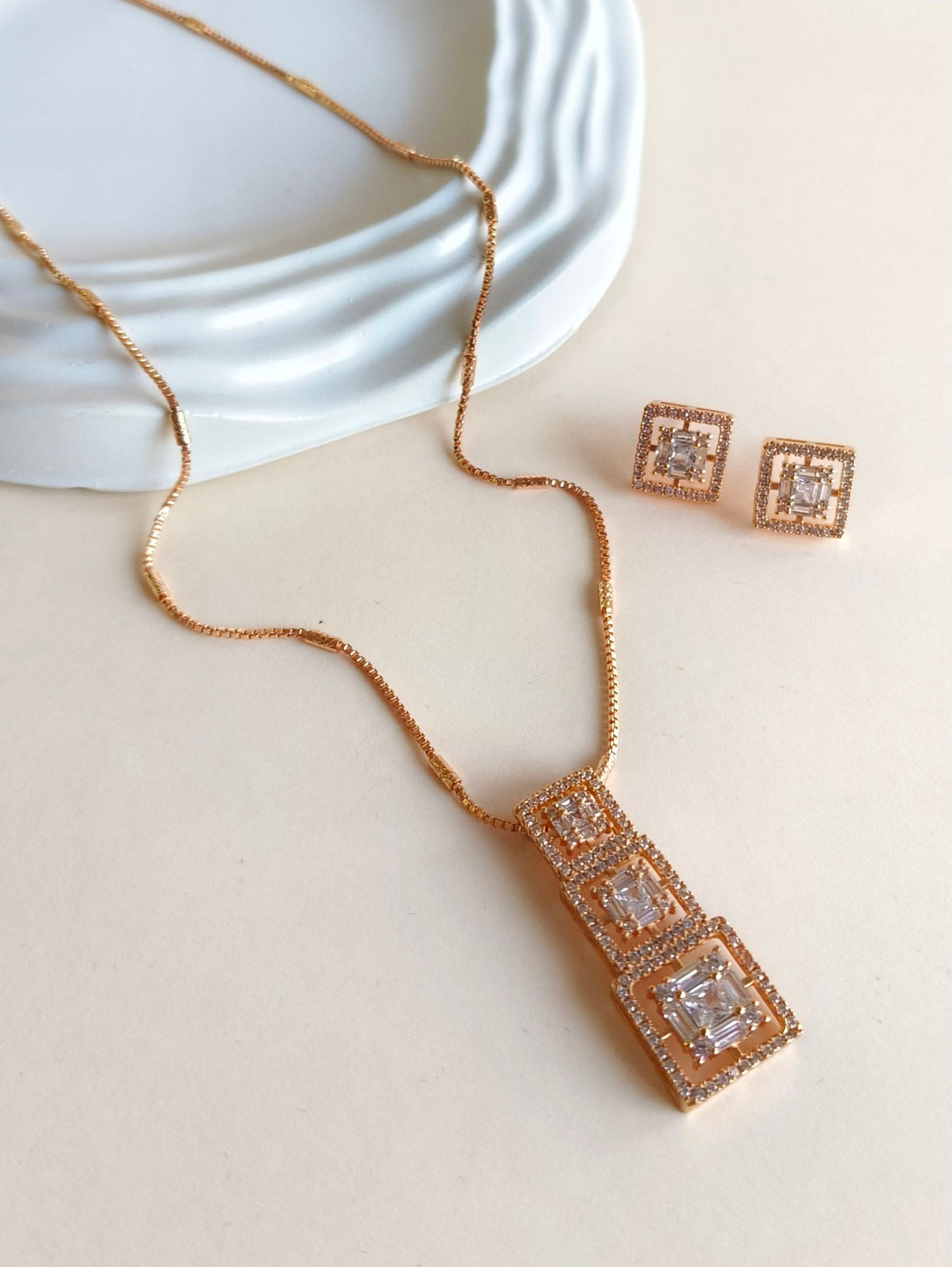 Perfect Shine AD Pendant Set | Sarichka