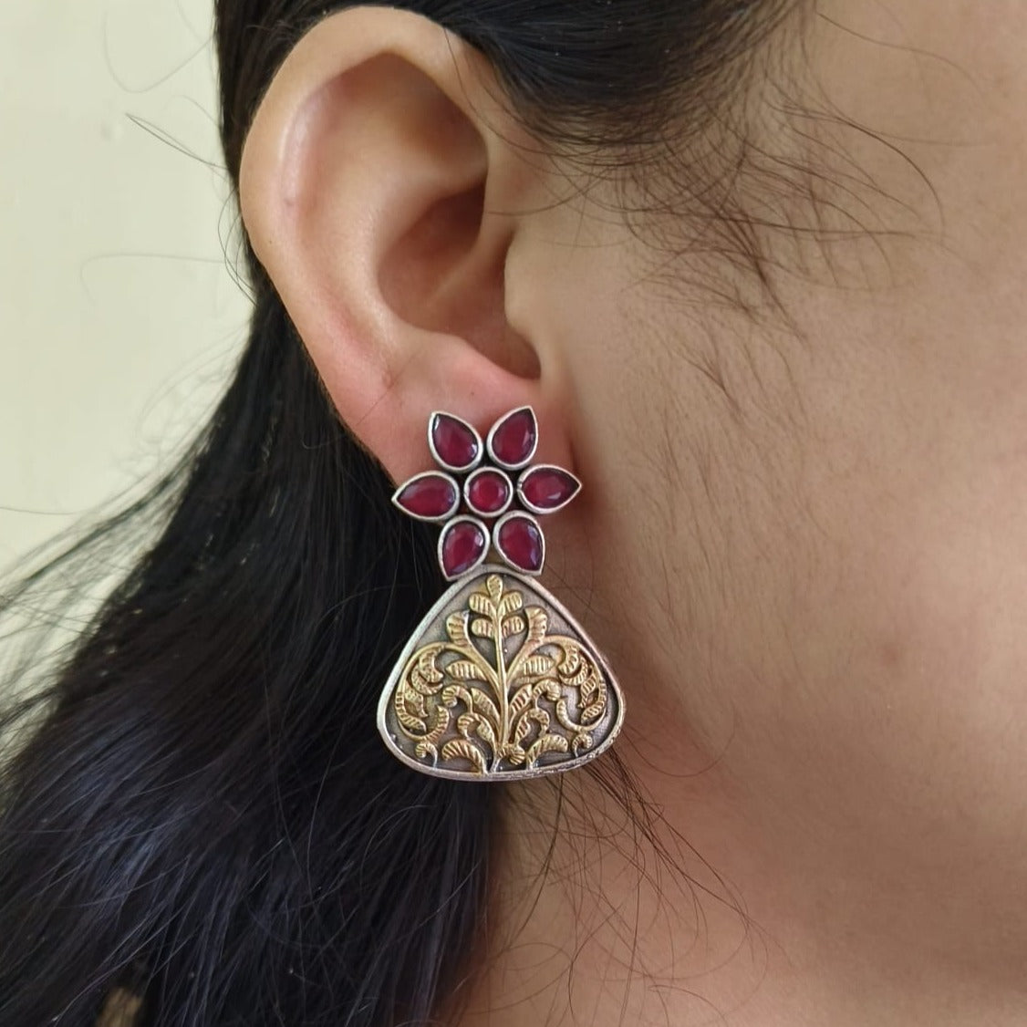 red earrings for women