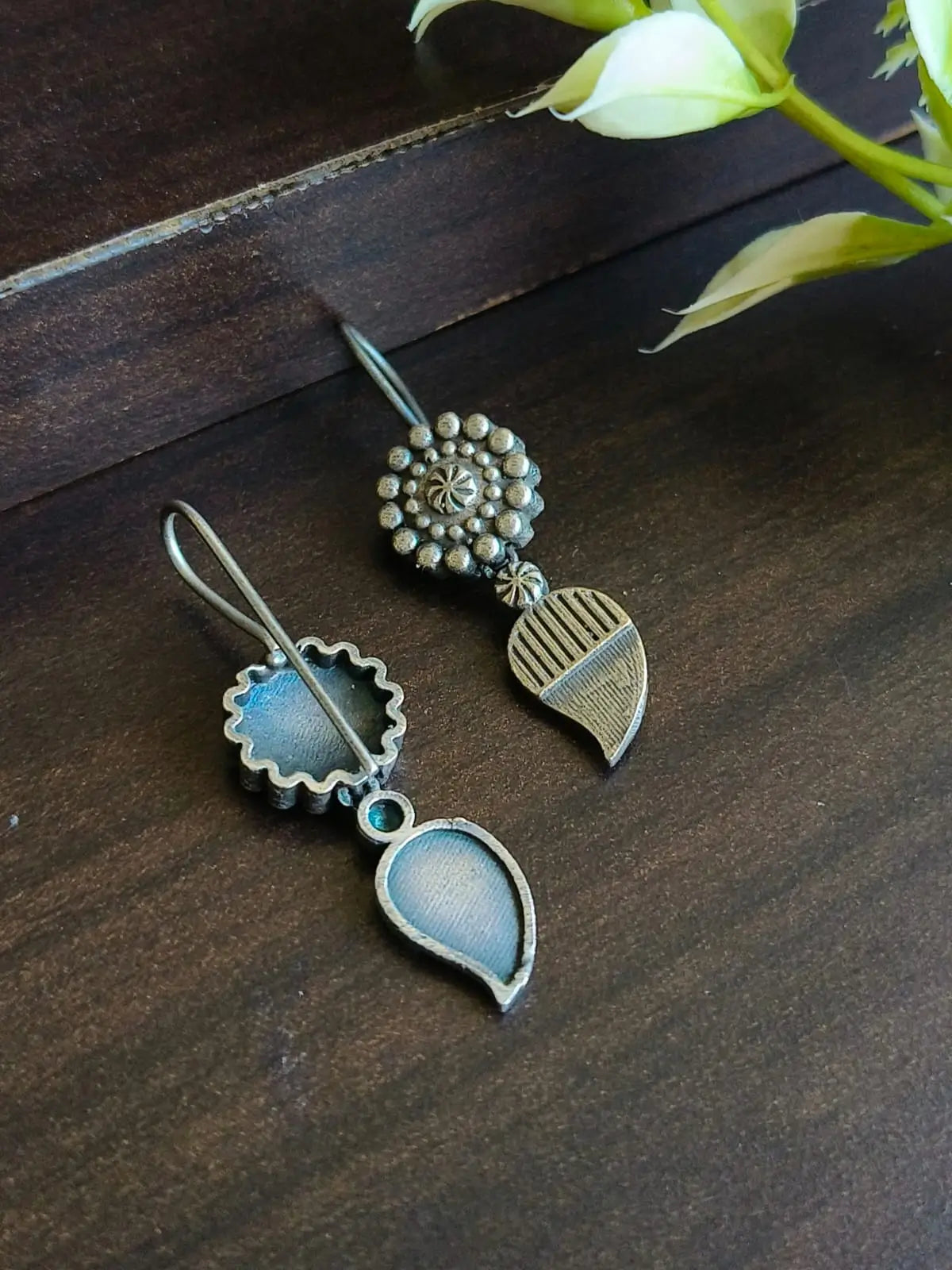 Elegant Silver Keri Hook Earrings | Sarichka