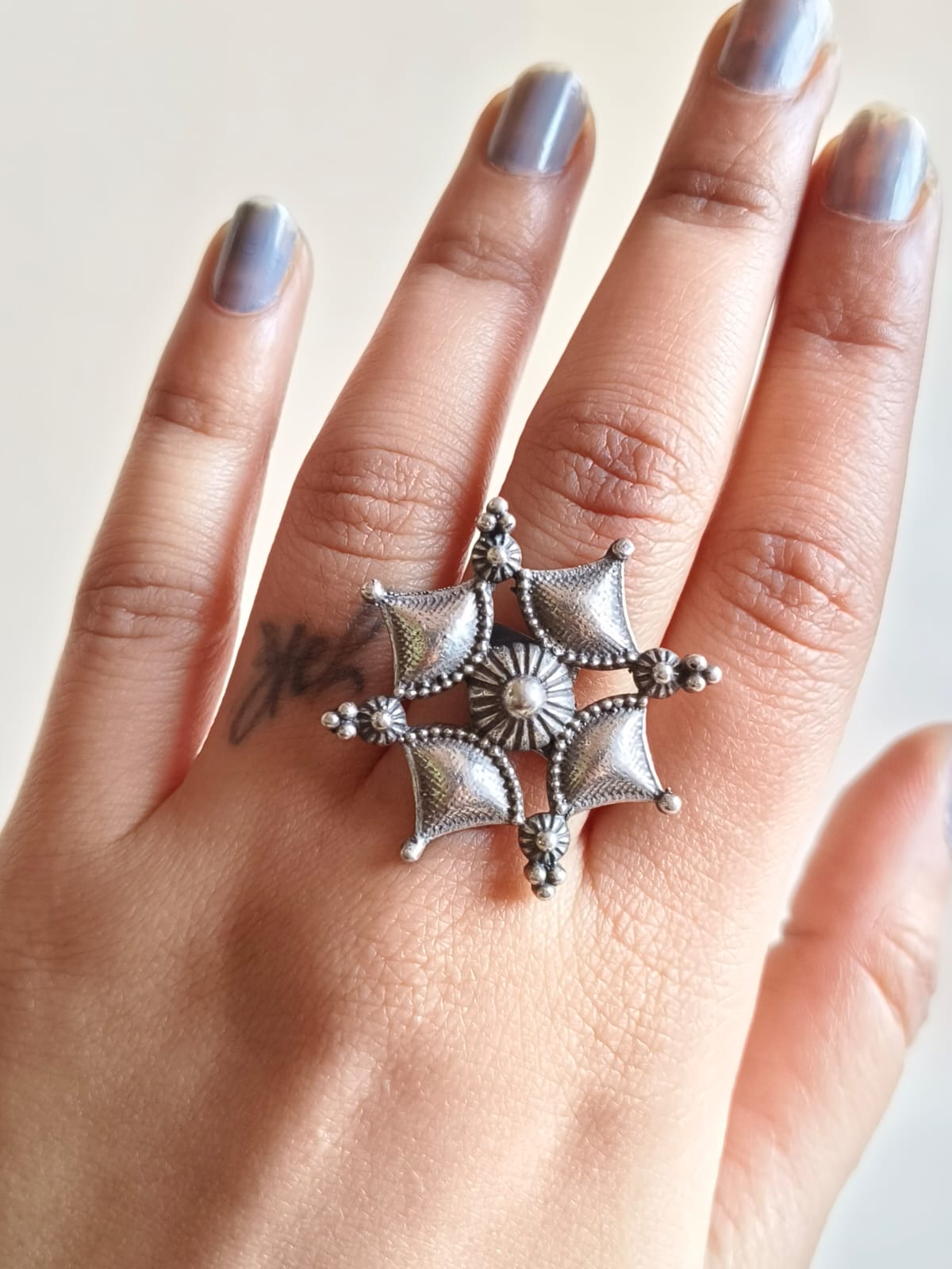 Floral Designed Oxidized Ring | Sarichka