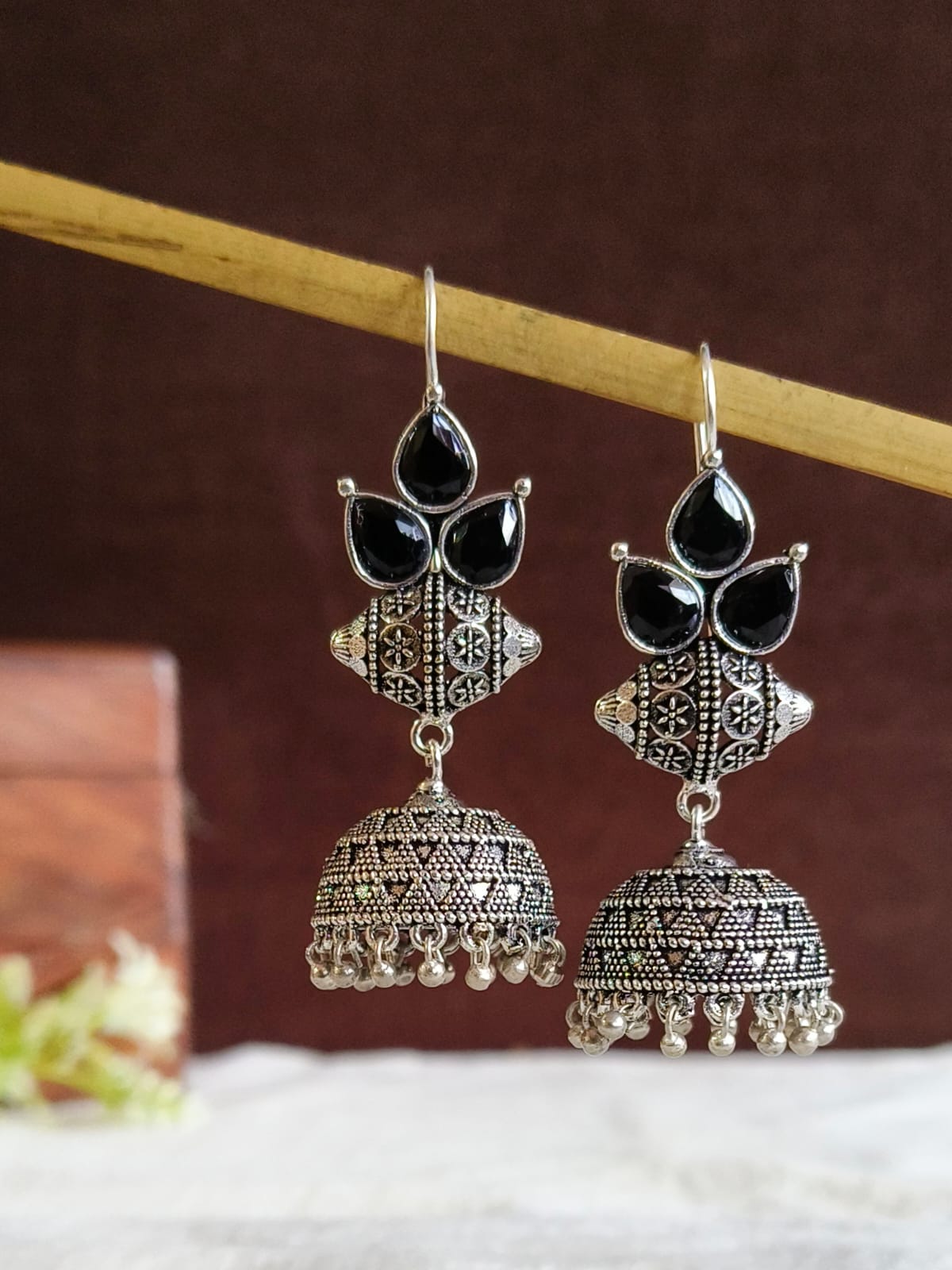 Monalisa Stone Oxidised Jhumki | Sarichka